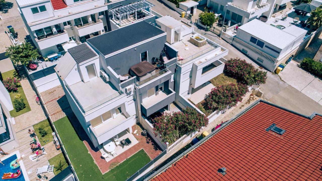 Villa Tina Novalja Exteriör bild